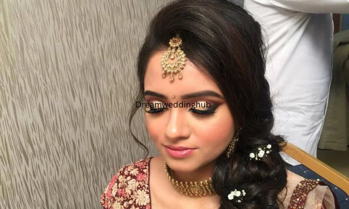 BH Accentuate Makeup